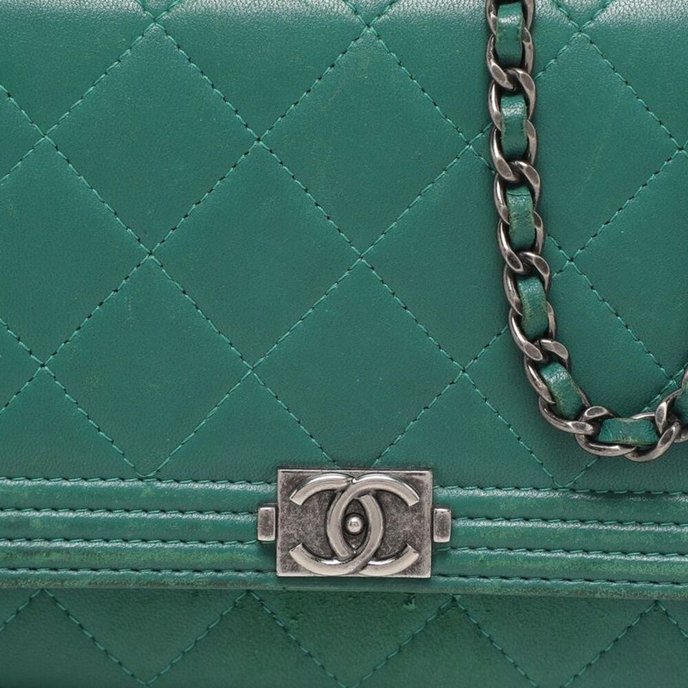 Chanel Green Quilted Leather Boy Wallet On Chain - Picture 6 of 7